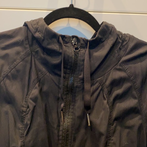Lululemon Jacket - Picture 3 of 6